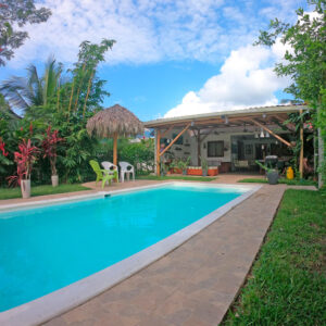 ¿Vale la pena alquilar una villa completa en Playa Tambor? Todo lo que nadie te cuenta antes de reservar